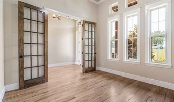 140 Cowan Xing, Alvord, TX 76225