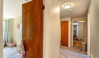96 Hendricks Blvd, Amherst, NY 14226