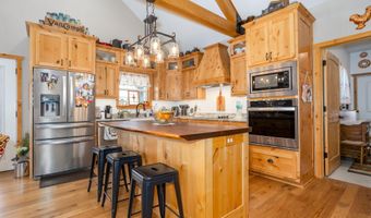 16032 Farm Road 1212, Aurora, MO 65605