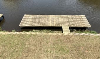 5067 Nebraska St, Bay St. Louis, MS 39520