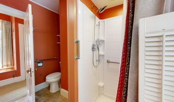119 W Auburn Rd, Auburn, ME 04210