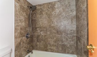 225 Queen St 20D, Honolulu, HI 96813