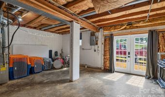 17 Azalea Rd, Arden, NC 28704