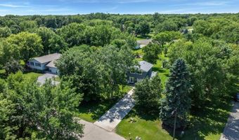1308 Geneva Dr, Alexandria, MN 56308