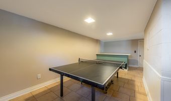 205 Westview Dr, Alma, MI 48801