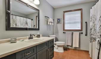5 Heron Marsh Ln, Brookline, NH 03033