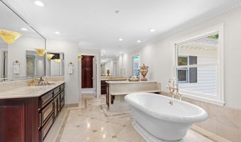 32 Kensington Ct, Alamo, CA 94507