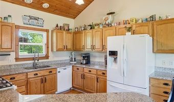 7271 Ray Rd, Argentine, MI 48473