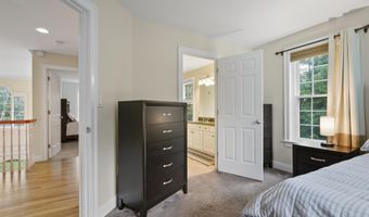 4 Chablis Ct, Bedford, NH 03110