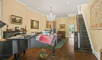 628 A St NE, Washington, DC 20002
