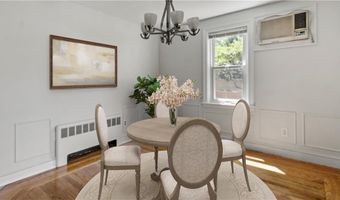 29 Cormier Rd, Lincoln, RI 02865