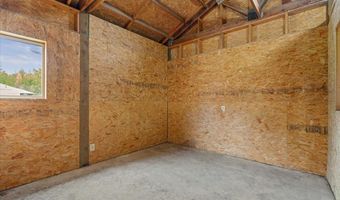 433 Shamar Dr, Blanchard, ID 83804