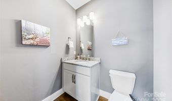 1421 Lyon Ct, Charlotte, NC 28205