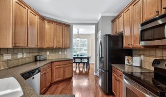 107 Haybarn Ct, Apex, NC 27502