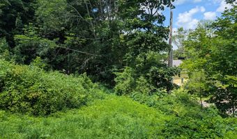 25 Charles St, Belfast, ME 04915