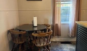 89 Larkin St, Bangor, ME 04401