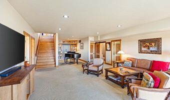 374 UPPER RIDGE Rd, Alpine, WY 83128