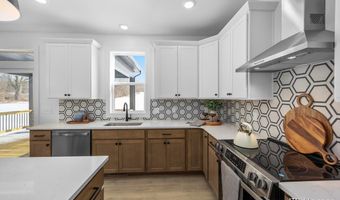 9520 Alaska Ave SE, Alto, MI 49302