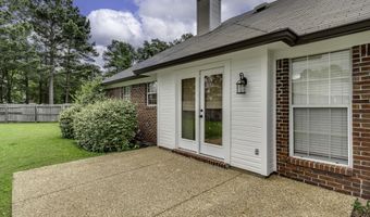 317 Greensboro Dr, Brandon, MS 39047