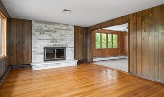 245 W Wrentham Rd, Cumberland, RI 02864