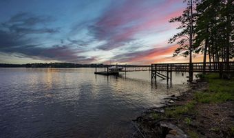 140 Breezy Pointe Ln, Leesville, SC 29070