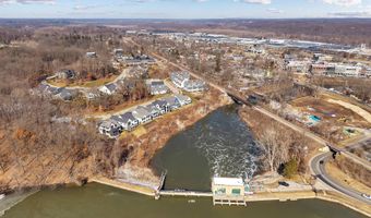 643 Greenslate Dr SE, Ada, MI 49301
