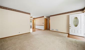 1118 Terrell Dr, Akron, OH 44313