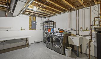 8405 Dolomite Ln, Madison, WI 53719
