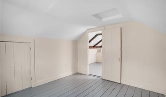 14 Elm St, Newport, RI 02840