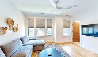 205 Broadway St, Asheville, NC 28801