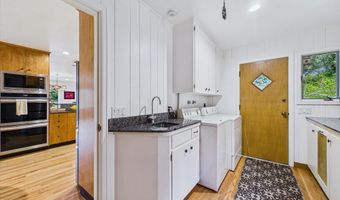 3255 Buttermilk Ln, Arcata, CA 95521