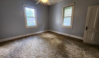 302 W 7th St, Bicknell, IN 47512