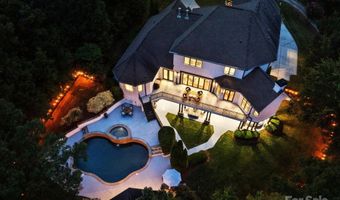 2207 Trapper Ct, Charlotte, NC 28270