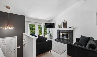1000 9th Ave NW, Altoona, IA 50009