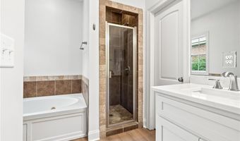 1756 VFW Rd, Auburn, AL 36832
