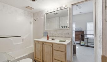 243 E 508th Rd, Aldrich, MO 65601