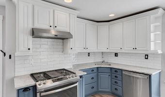 830 Dunlewy St, Asbury Park, NJ 07712