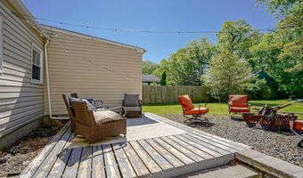 317 PINE St, Absecon, NJ 08201