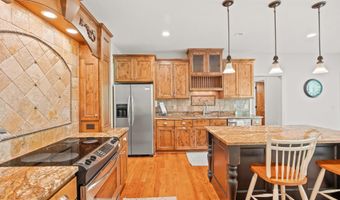 11668 E Laketowne Dr, Albertville, MN 55301