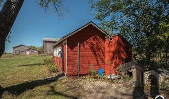 1396 N 300 Rd, Baldwin City, KS 66006