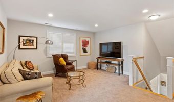 281 Wickford Ct 23, North Kingstown, RI 02852
