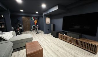 41 Follett St, East Providence, RI 02914