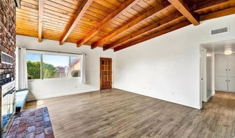 328-30 9th St, Del Mar, CA 92014