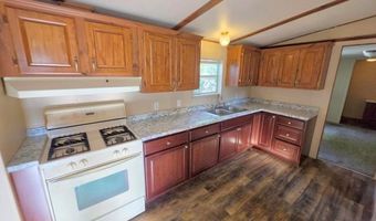 82 Harold Dr, Ashland, OH 44805