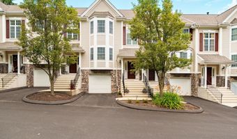 103 Larson Dr 103, Danbury, CT 06810
