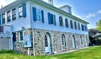 19 Deercliff Rd, Avon, CT 06001