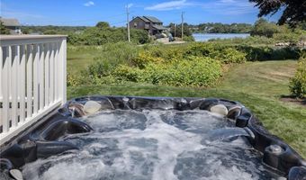 17 Goose Island Rd, Narragansett, RI 02882