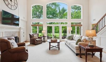 312 Aberdeen Ln, Aurora, OH 44202