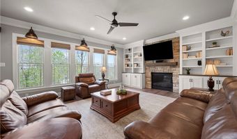 131 Woodford Dr, Adams Twp., PA 16033