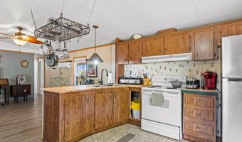 519 Mcpherson Dr, Alford, FL 32420